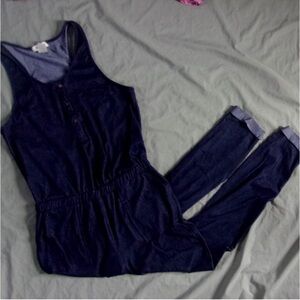 Shosho Denim Cuffed Hem
Lose Fit Jumpsuit-BLUE Sz:M EUC(Buy Now Only)No Offers